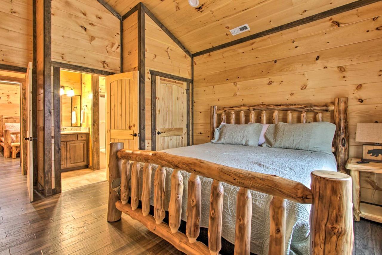 Luxe Cabin With Home Theater Less Than 2 Miles To Gatlinburg Dış mekan fotoğraf