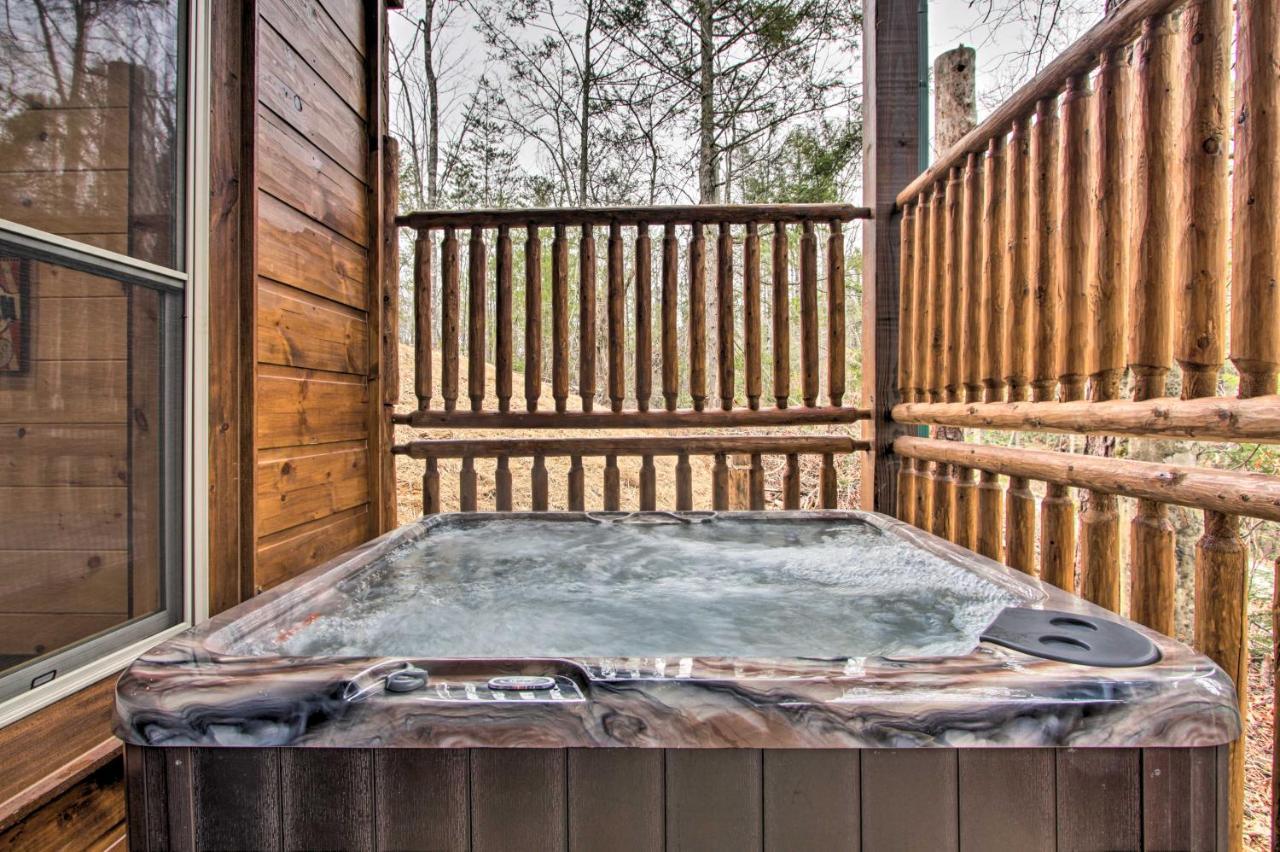 Luxe Cabin With Home Theater Less Than 2 Miles To Gatlinburg Dış mekan fotoğraf