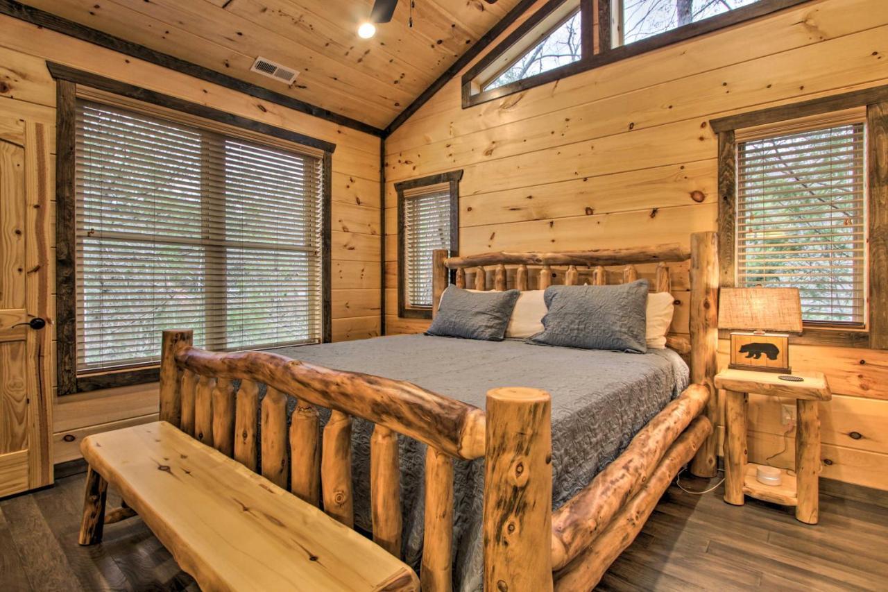 Luxe Cabin With Home Theater Less Than 2 Miles To Gatlinburg Dış mekan fotoğraf
